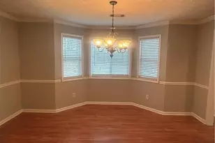 1135 Burning Bush Dr, Loganville, GA 30052 - Photo 4