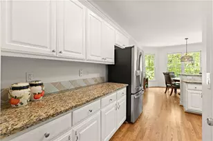 4425 Woodside Ct, Cumming, GA 30041 - Photo 6