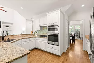 4425 Woodside Court, Cumming, GA 30041 - Photo 8