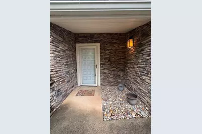 12 Basswood Circle, Sandy Springs, GA 30328 - Photo 2