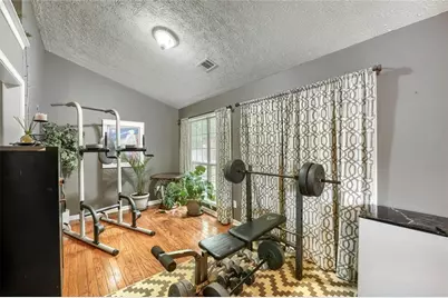 605 Sterling Oaks Drive, Lilburn, GA 30047 - Photo 14