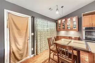 605 Sterling Oaks Dr, Lilburn, GA 30047 - Photo 12