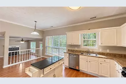 20 Bartlett Drive, Sharpsburg, GA 30277 - Photo 6
