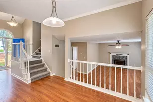 20 Bartlett Dr, Sharpsburg, GA 30277 - Photo 2