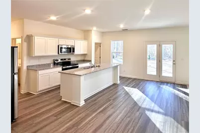 394 Champions Boulevard, Dallas, GA 30157 - Photo 4