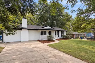 51 Joans Ct, Lawrenceville, GA 30046 - Photo 2