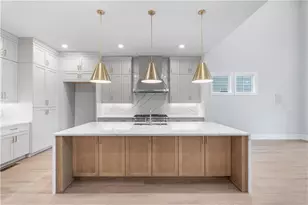 5581 Broad River Vw, Peachtree Corners, GA 30092 - Photo 10