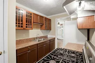 4780 Big Valley Rd, Stone Mountain, GA 30083 - Photo 10