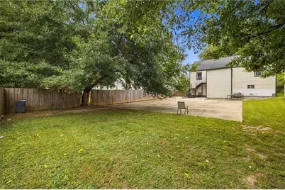1677 M L King Jr Drive SW, Atlanta, GA 30314 - Photo 18