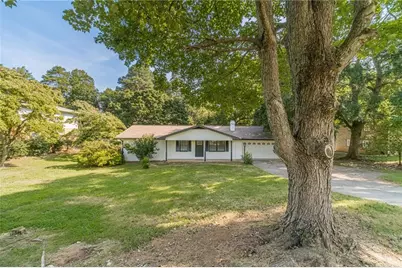 3137 Esther Drive, Gainesville, GA 30504 - Photo 2