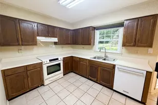 7499 Saybrook Trail, Jonesboro, GA 30236 - Photo 8