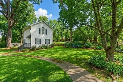1326 Park Hill Drive, Gainesville, GA 30501 - Photo 2