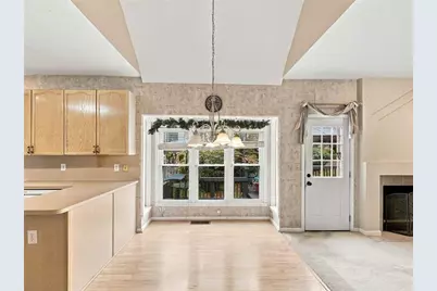 305 Deer Cliff Cove, Lawrenceville, GA 30043 - Photo 20