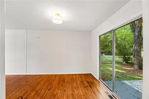 1655 Mohawk Pl SE, Smyrna, GA 30080 - Photo 10