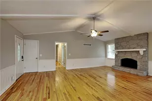 316 Pioneer Cir, Woodstock, GA 30188 - Photo 4