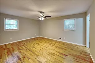 316 Pioneer Cir, Woodstock, GA 30188 - Photo 8