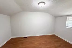 1396 Pine Dr, Atlanta, GA 30349 - Photo 14
