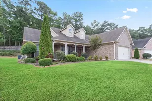 132 St Margrit Cir, Stockbridge, GA 30281 - Photo 2