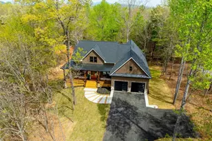 1050 Rainbow Cir, Cleveland, GA 30528 - Photo 2