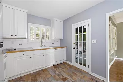 2597 Elsinore Street, East Point, GA 30344 - Photo 18