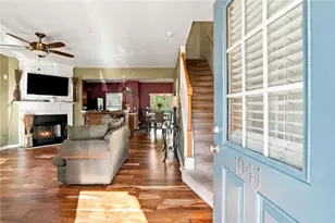 1041 Prestwyck Ct, Alpharetta, GA 30004 - Photo 4