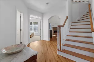 135 Lynwood Dr, Roswell, GA 30075 - Photo 10