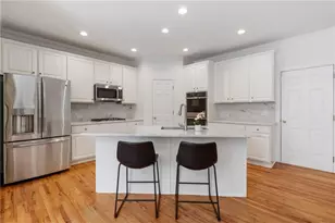 135 Lynwood Dr, Roswell, GA 30075 - Photo 6