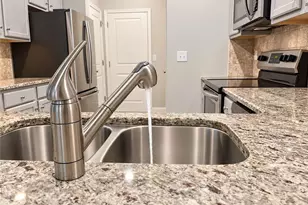 2557 Castellan Dr, Atlanta, GA 30316 - Photo 20