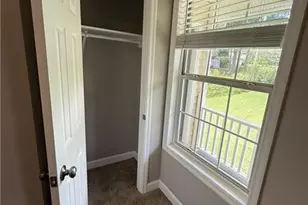 944 Crossing Rock Dr, Lawrenceville, GA 30043 - Photo 16