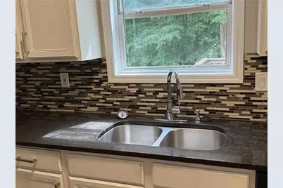 944 Crossing Rock Drive, Lawrenceville, GA 30043 - Photo 12