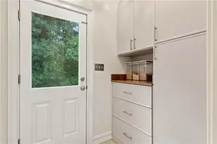 545 Greenland Rd, Sandy Springs, GA 30342 - Photo 18