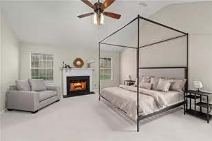137 Farm Valley Dr, Canton, GA 30115 - Photo 4