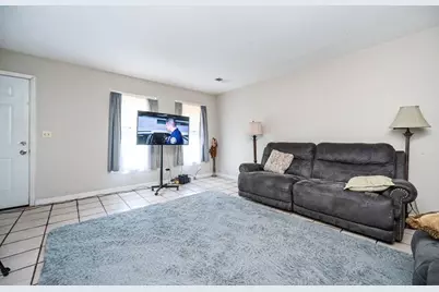 197 High Creek Drive, Roswell, GA 30076 - Photo 2