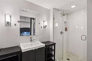 1691 Friar Tuck Rd NE, Atlanta, GA 30309 - Photo 32