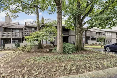 217 Smokerise Circle SE, Marietta, GA 30067 - Photo 2