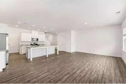 649 Isom Walk, Suwanee, GA 30024 - Photo 32