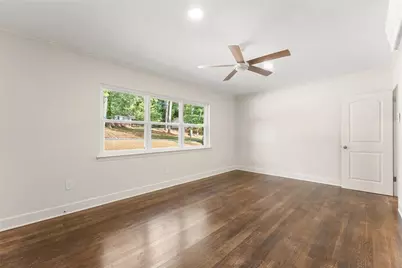 411 Christopher Drive, Gainesville, GA 30501 - Photo 8