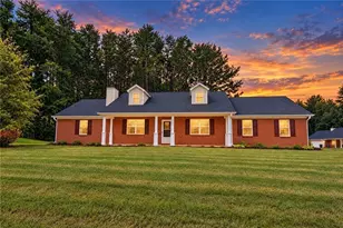 302 Lacebark Ln, Hampton, GA 30228 - Photo 2