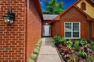 715 New Magnolia Ct, South Fulton, GA 30349 - Photo 2