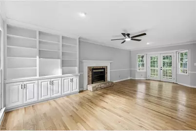 2706 Lillie Lake Drive SW, Marietta, GA 30064 - Photo 12