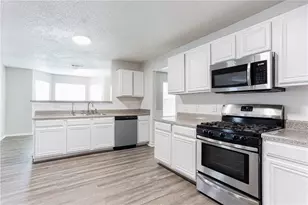 1947 Cutters Mill Way, Lithonia, GA 30058 - Photo 8