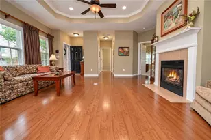229 Villa Park Cir, Stone Mountain, GA 30087 - Photo 8