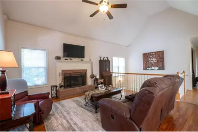 123 W Castle View Drive, Braselton, GA 30517 - Photo 10