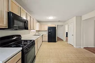 2416 Rambling Way, Lithonia, GA 30058 - Photo 4