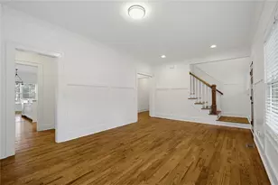 827 Derrydown Way, Decatur, GA 30030 - Photo 4