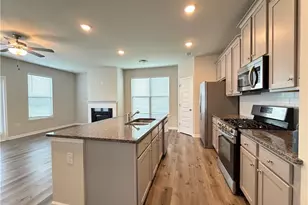 3665 Prospect Point Dr, Oakwood, GA 30566 - Photo 4