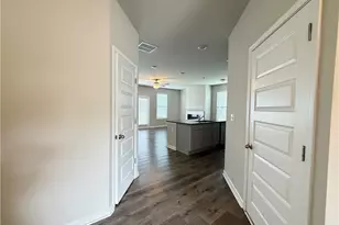 3665 Prospect Point Dr, Oakwood, GA 30566 - Photo 2