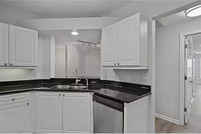3334 Peachtree Road NE #1613, Atlanta, GA 30326 - Photo 10