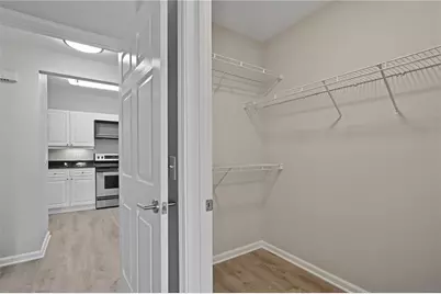 3334 Peachtree Road NE #1613, Atlanta, GA 30326 - Photo 18