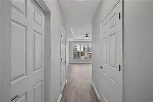 3334 Peachtree Rd NE, Atlanta, GA 30326 - Photo 14